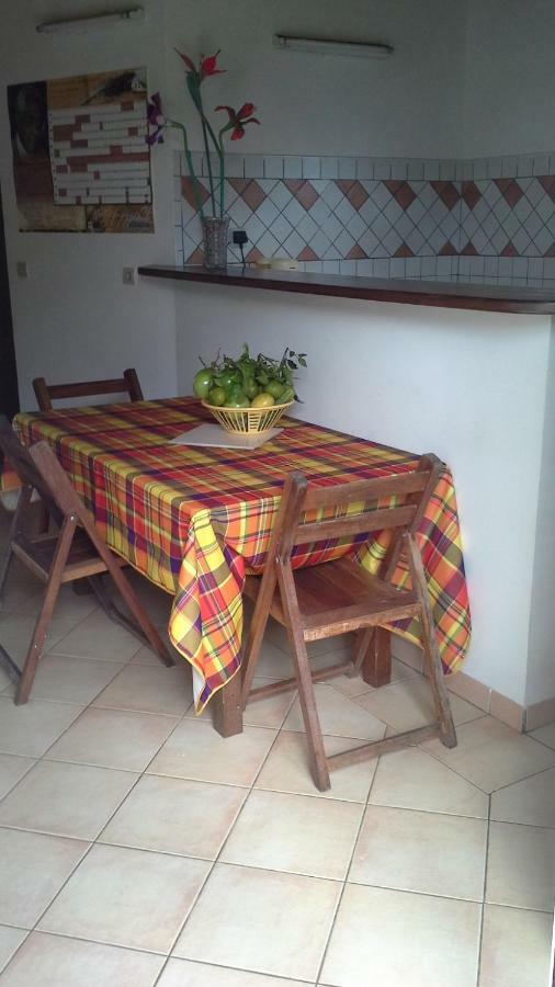 Chez Rosy Appartement Le Robert Buitenkant foto