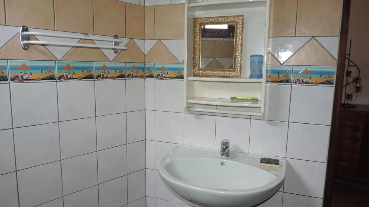 Chez Rosy Appartement Le Robert Buitenkant foto